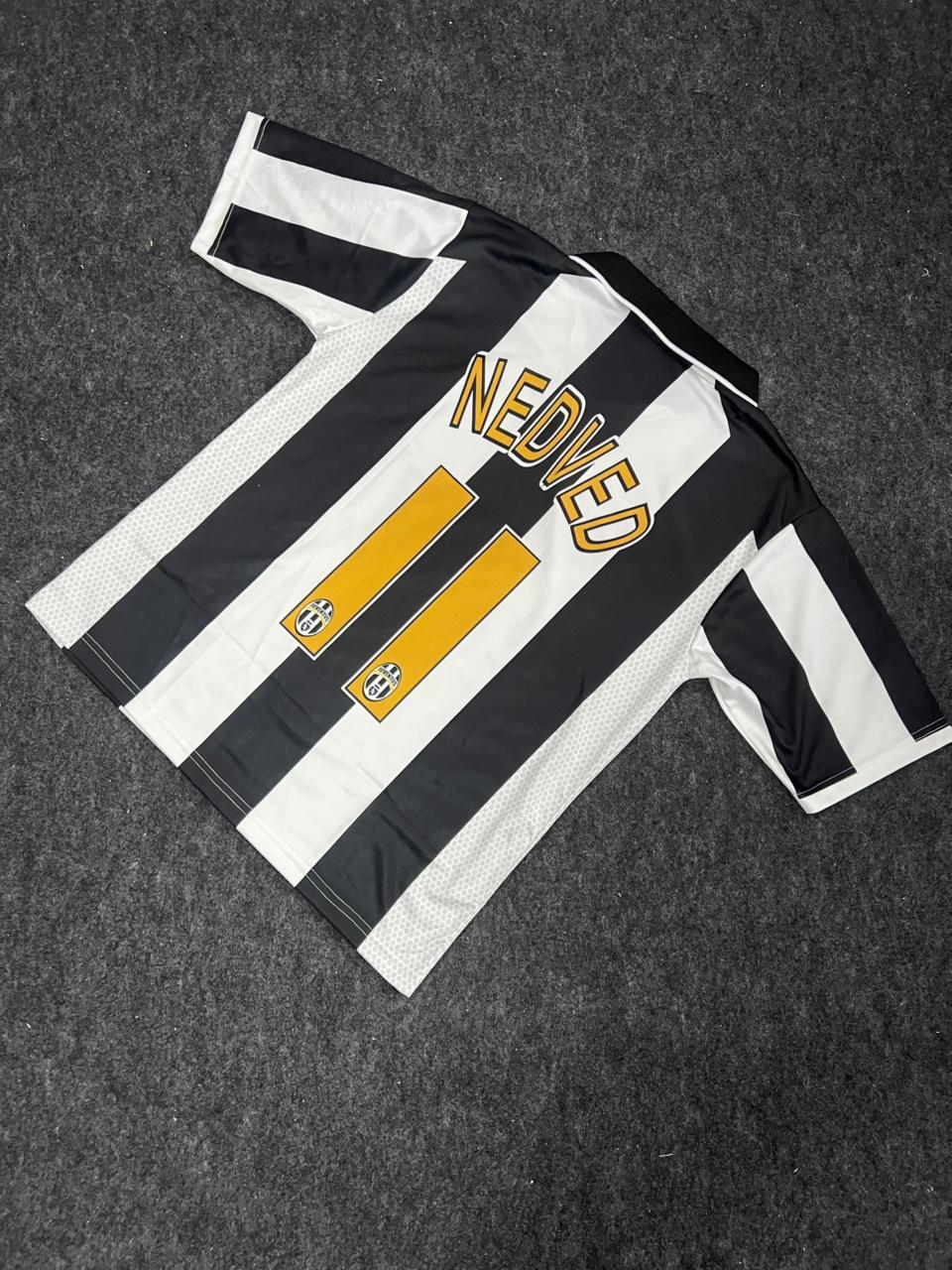 NEDVED HOME KIT RETRO JUVENTUS