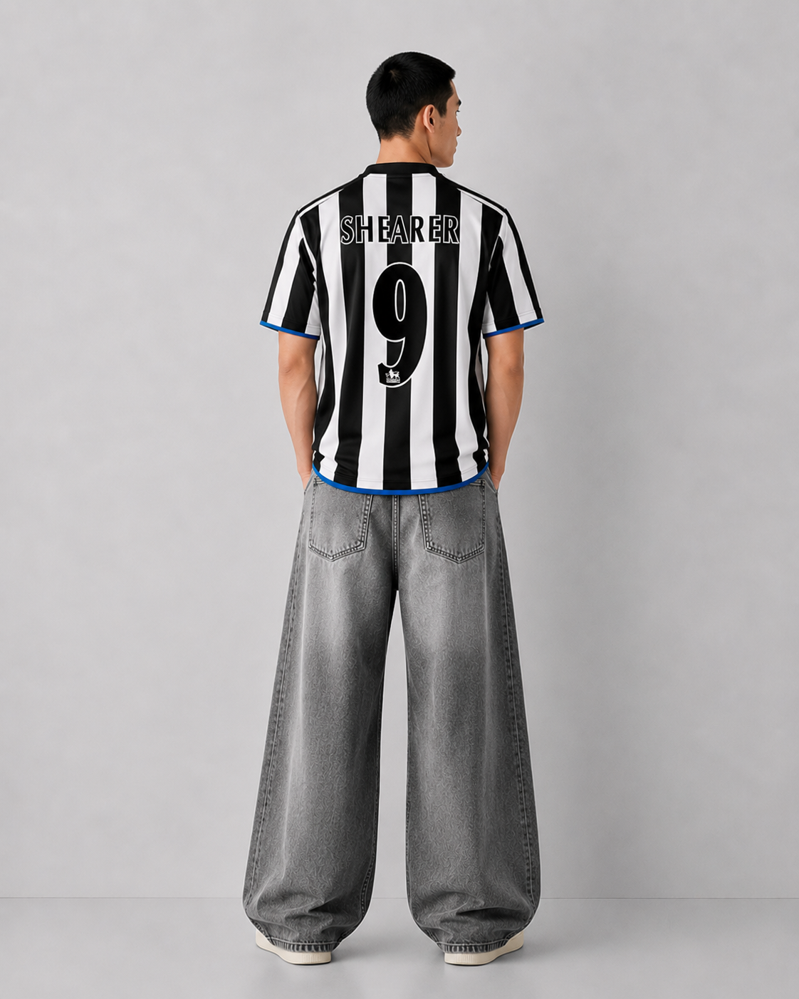 Alan Shearer – Newcastle United 2003-04 Home Kit
