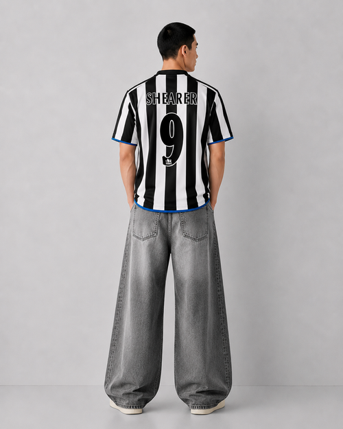 Alan Shearer – Newcastle United 2003-04 Home Kit