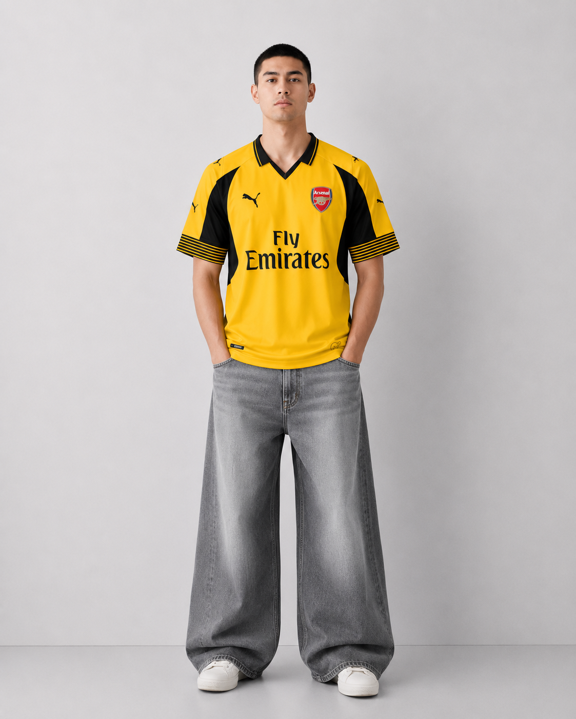 Mezut Ozil Arsenal Vintage Kit