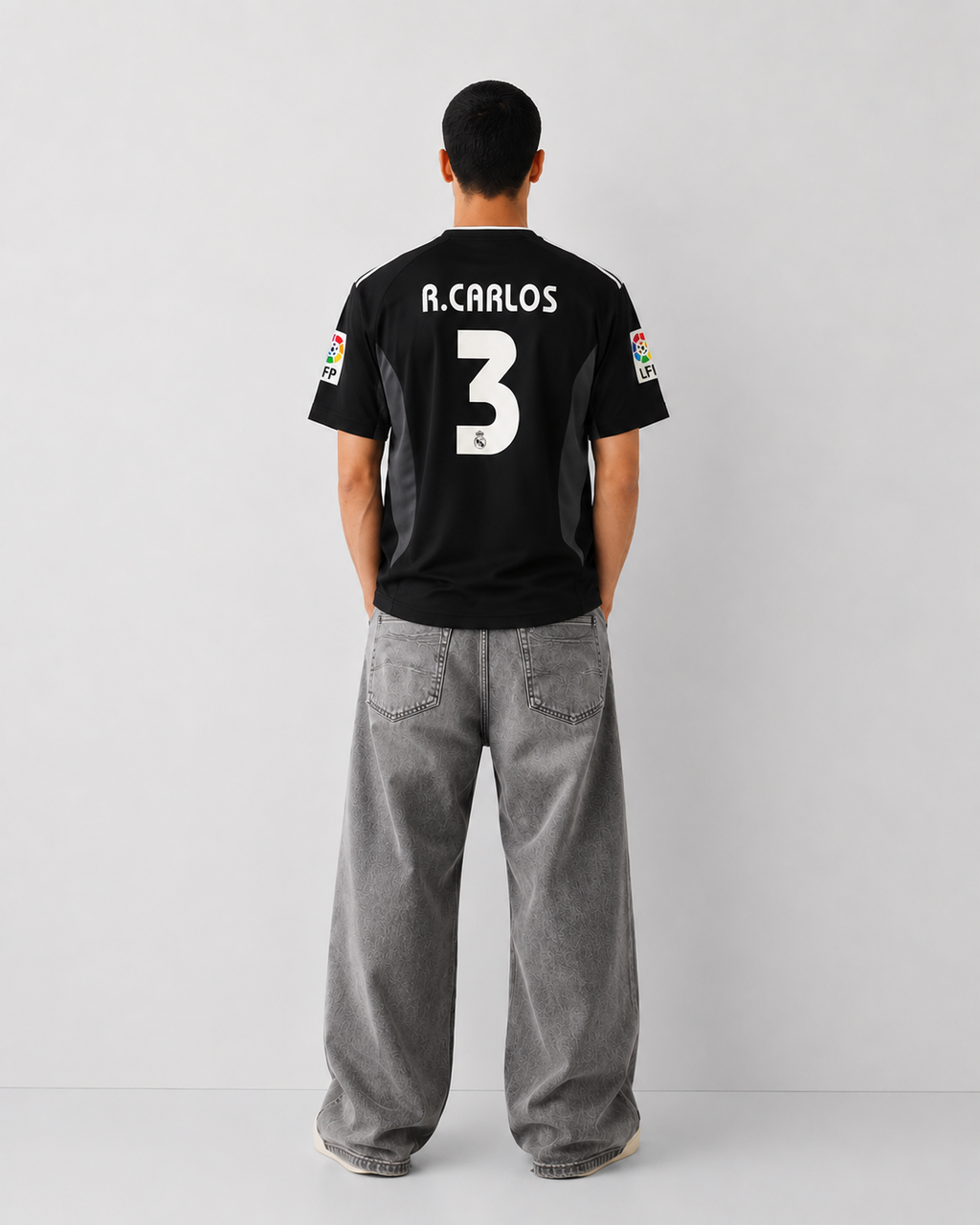 R. Carlos Real Madrid 2006-07 away jersey