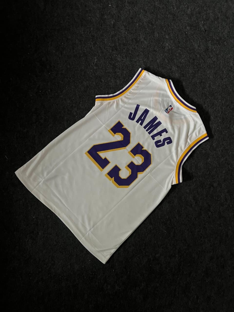 James Lakers