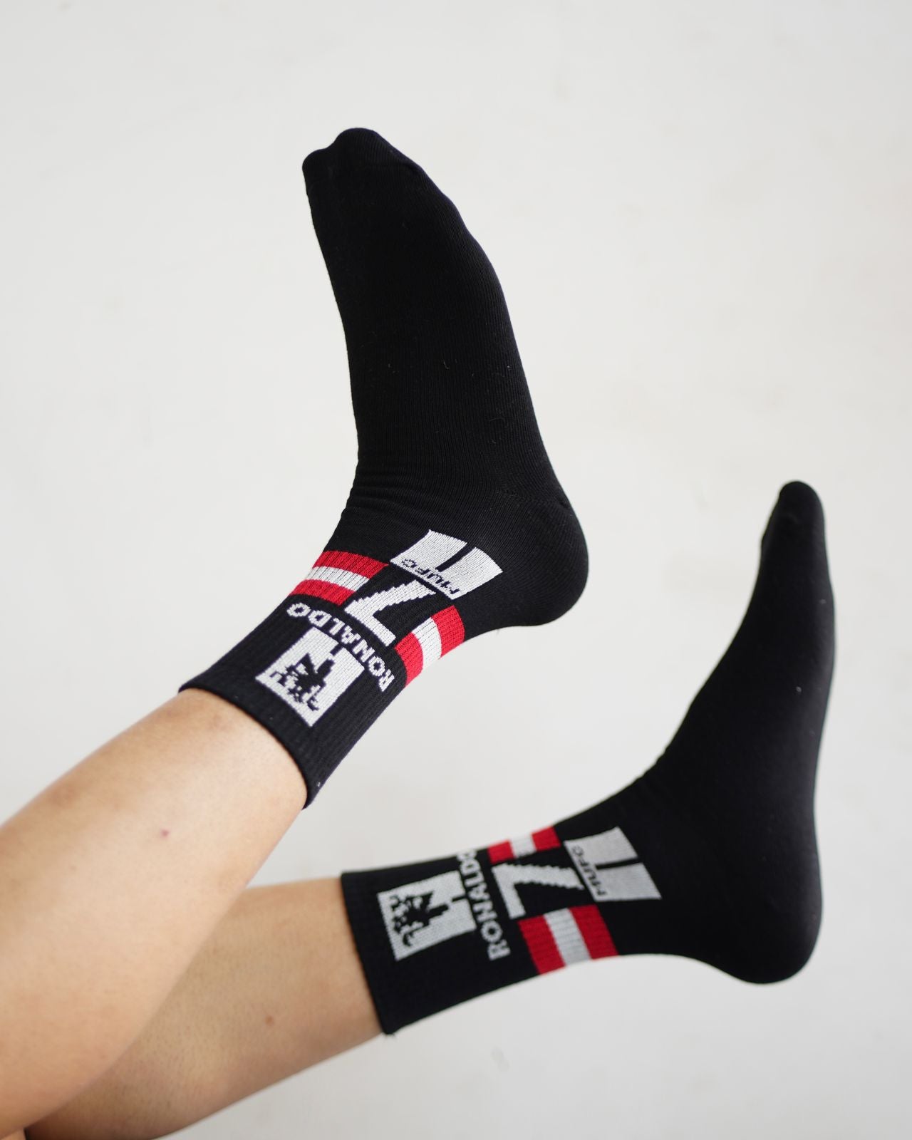 RONALDO 7 black crew socks